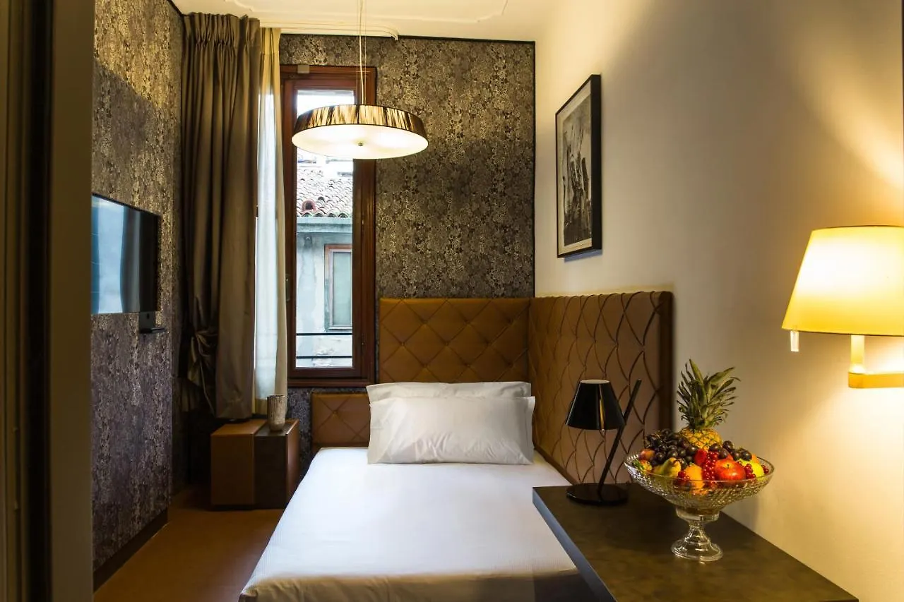 Riva Del Vin Boutique Hotel Benátky